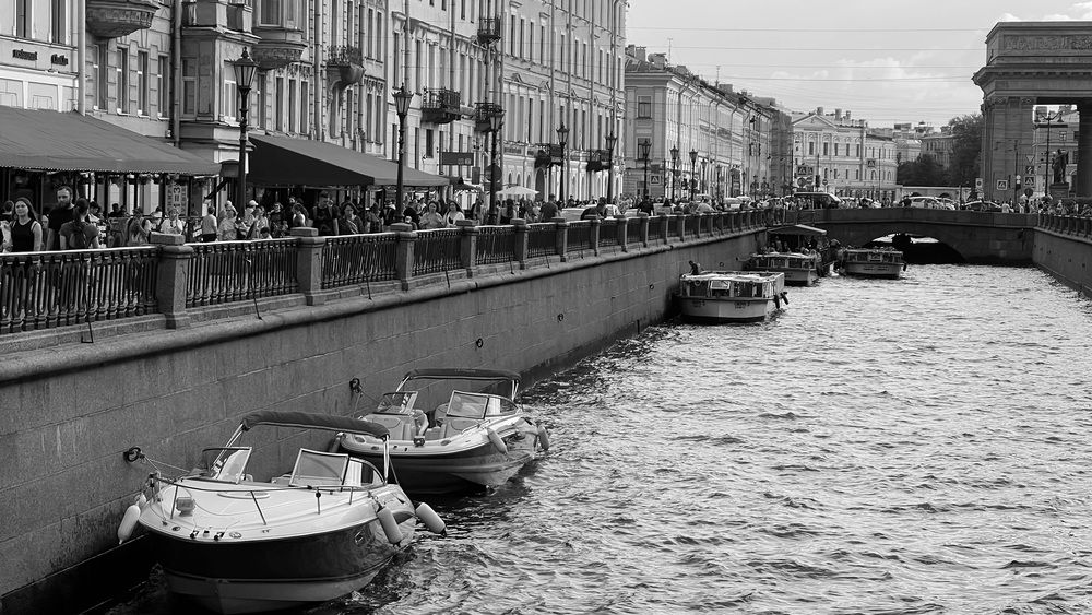 Фотография автора Полина Ишкина