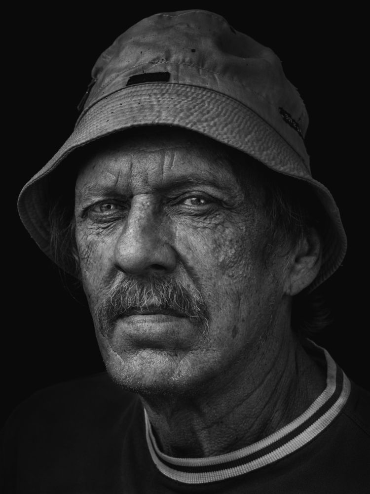 Photograph by Evgeniy Savikov