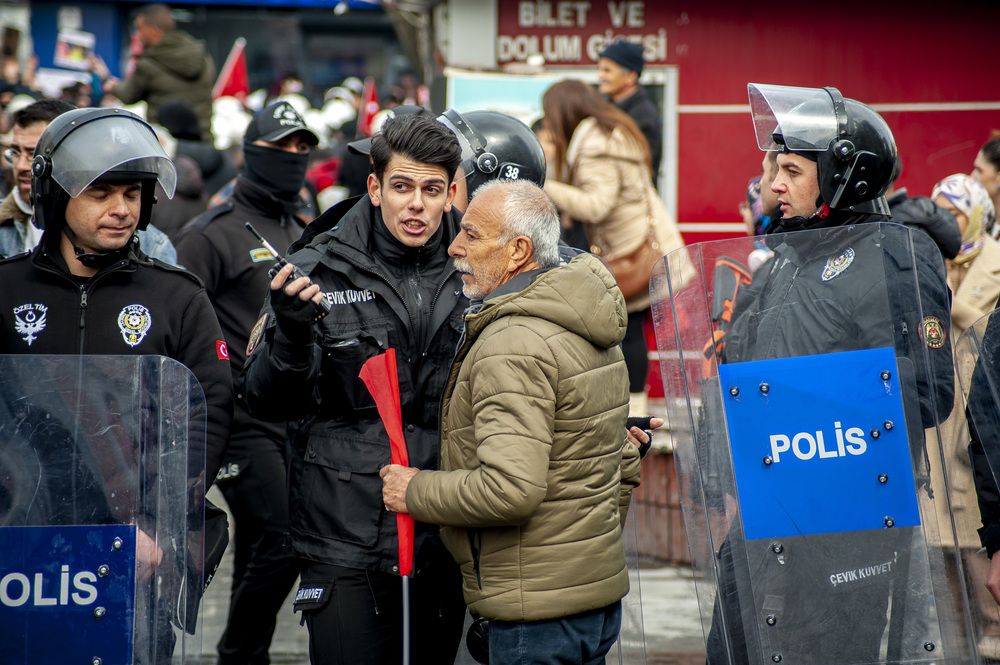 Photograph by DAMOUN POURNEMATI