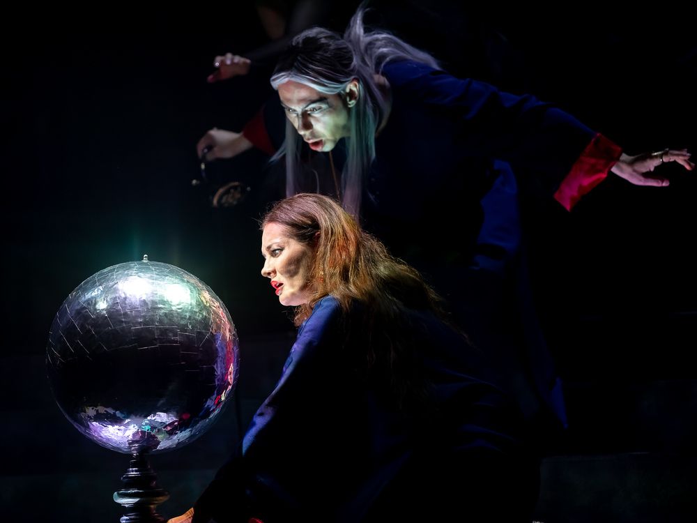 Photograph by Pavel Koliadin