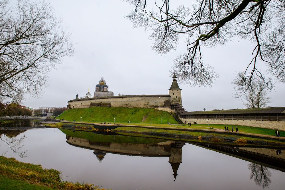 Фотография автора Дмитрий Челозерцев