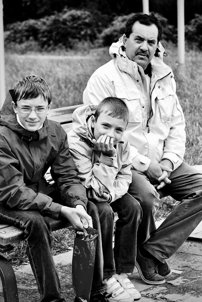 Папа с сыновьями