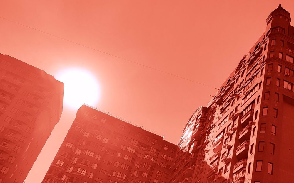 Жара / Scorching Heat