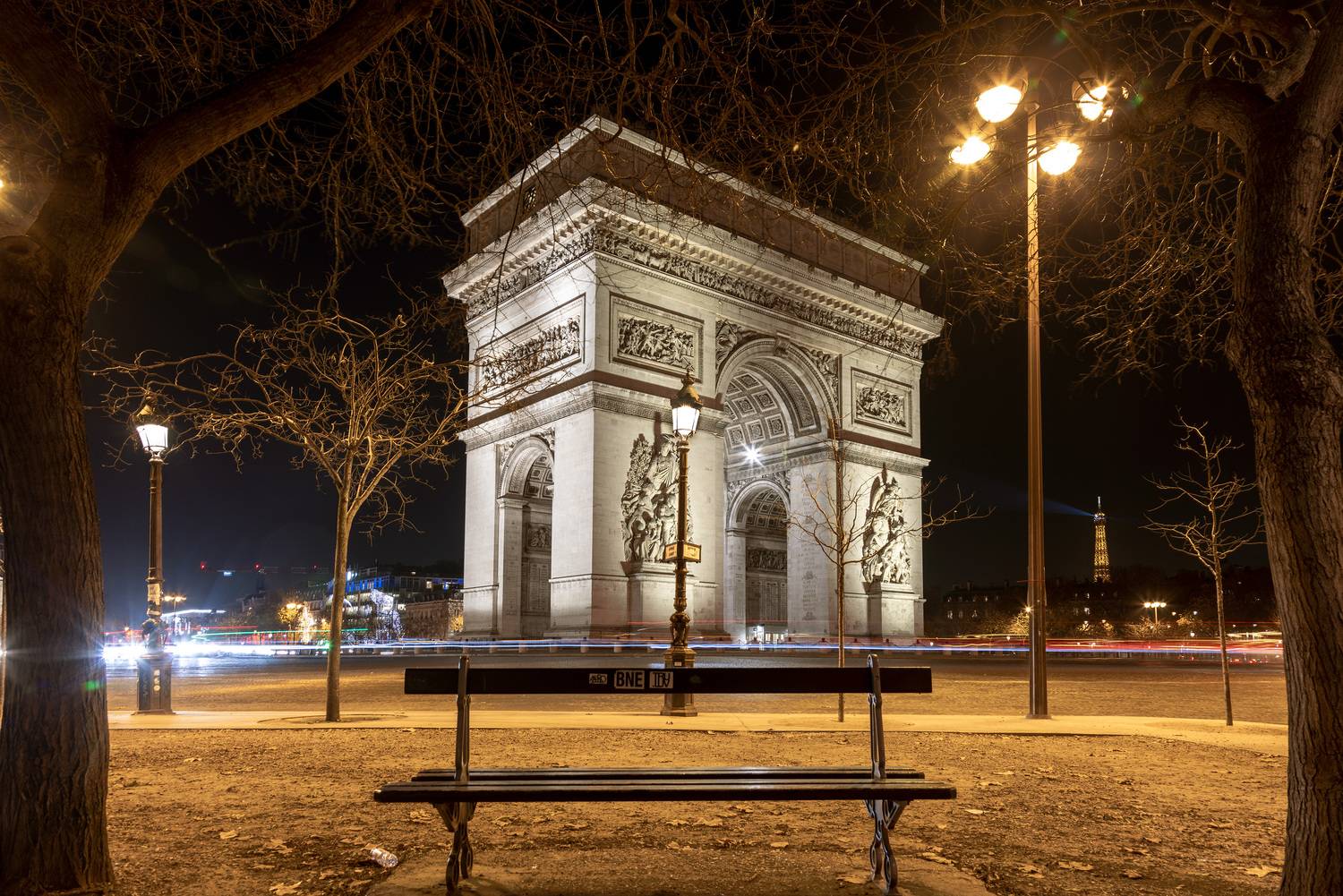 «Ночь у Триумфальной арки»