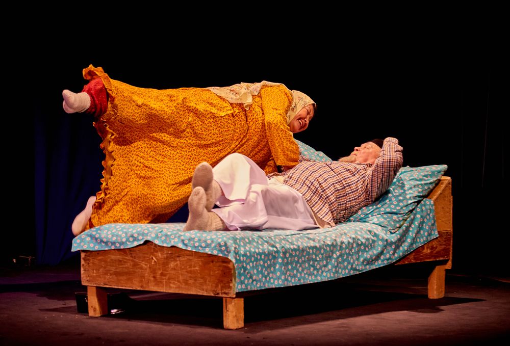 Не смейся,я умираю.