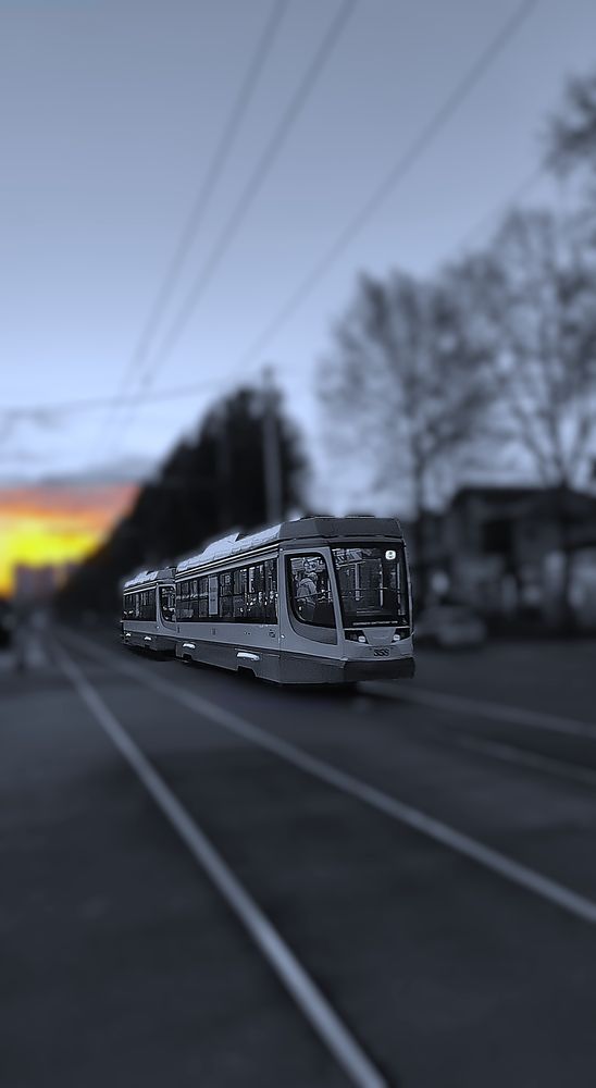 Вечер в середине апреля / An Evening in the Middle of April