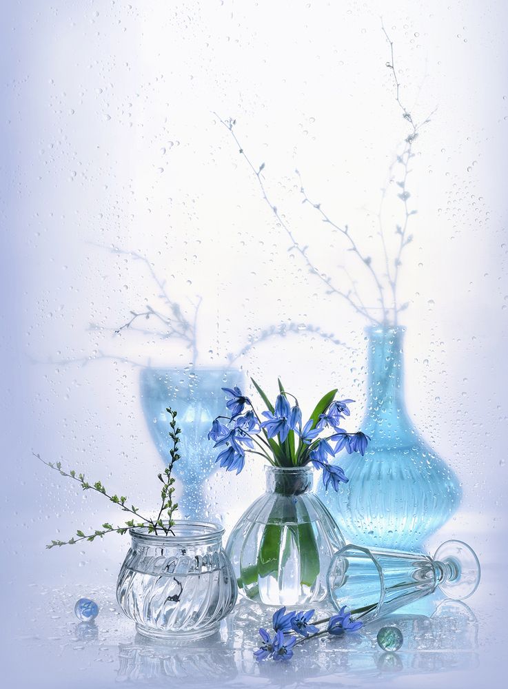 С пролесками