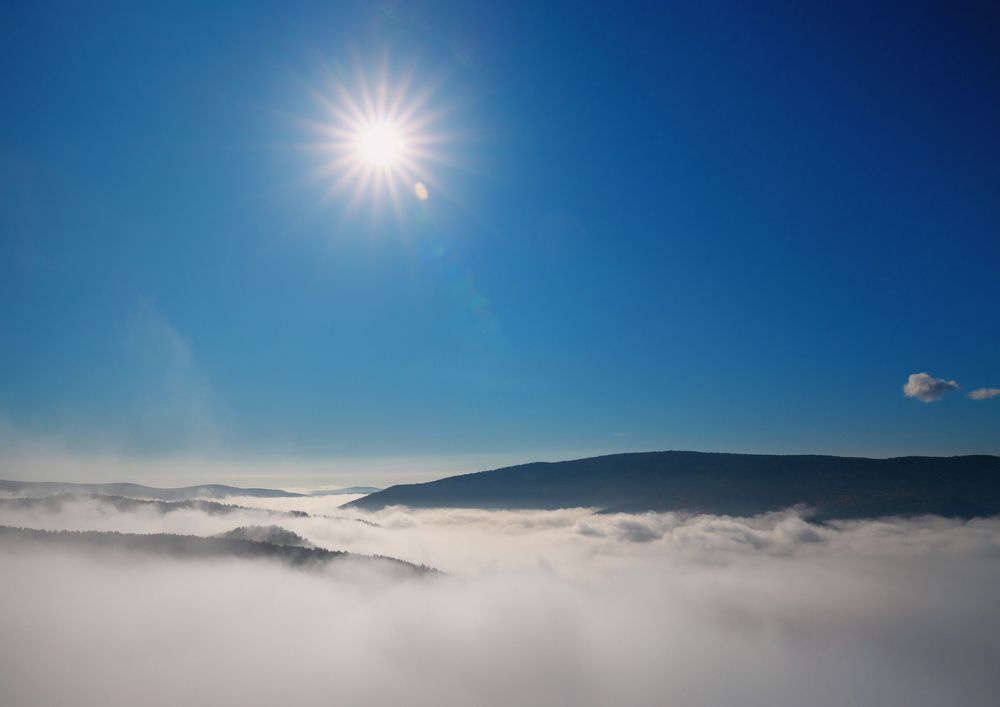 Над суетой.