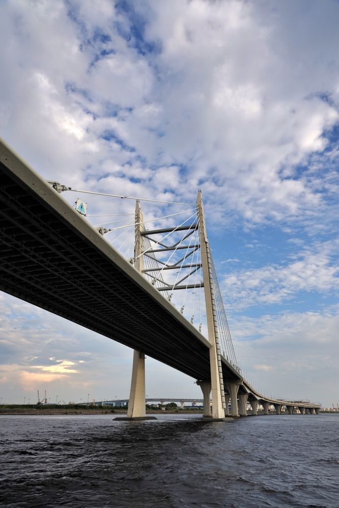 Между небом и водой
