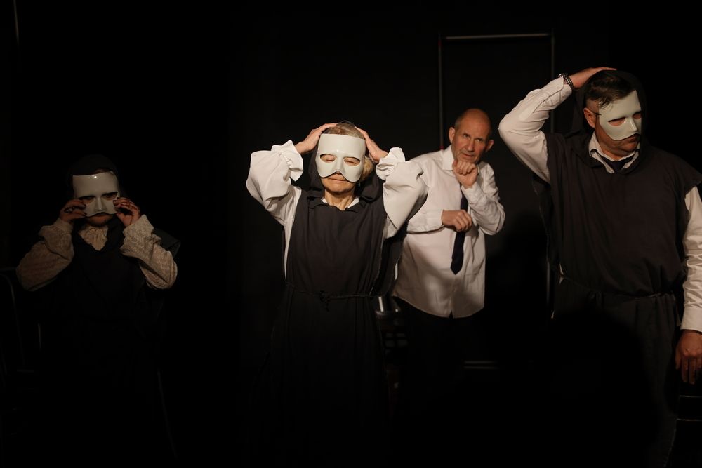 Photograph by Po Leen