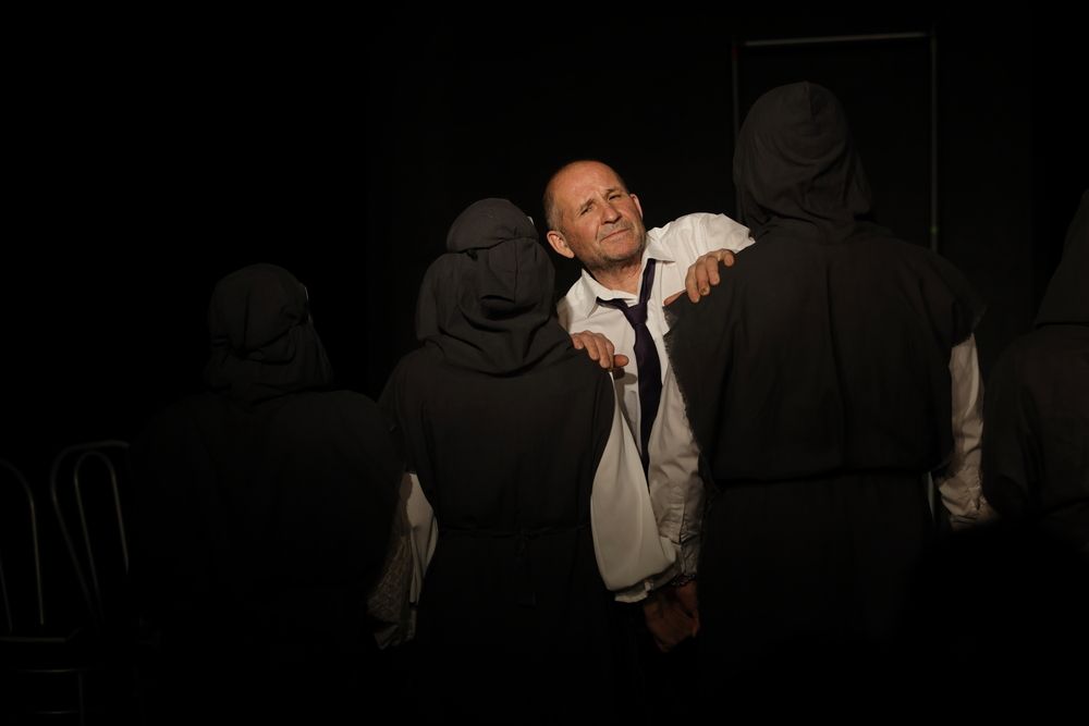 Photograph by Po Leen