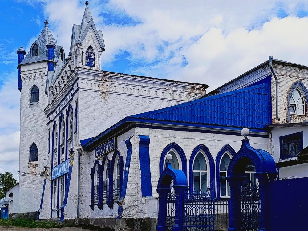 Готический замок