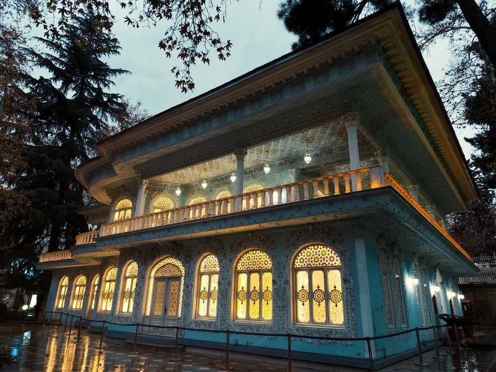 Фотография автора Yasaman Kashef Khayati Nobar