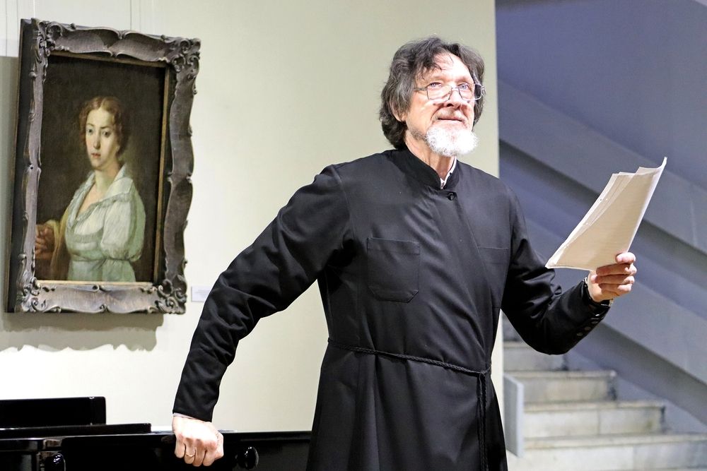 Фотография автора Дмитрий Лазаренко