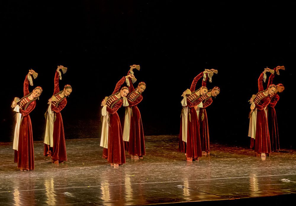 Адыгский танец Тляпатет