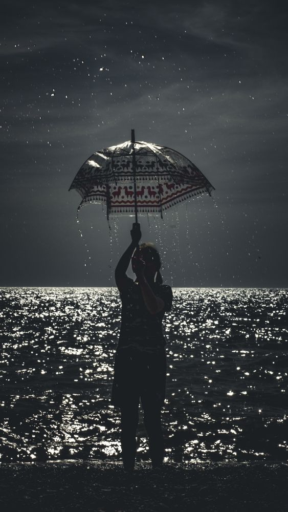 Девочка с зонтиком