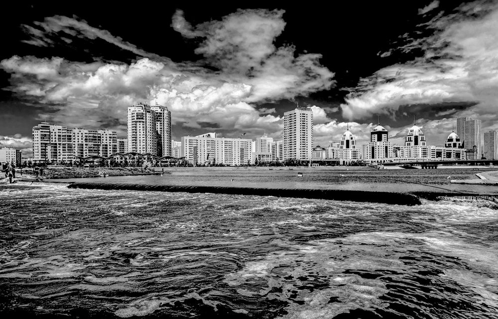 Фотография автора Максим Рожин