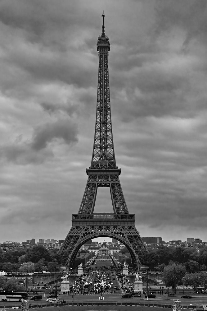 Eiffel Tower 2025