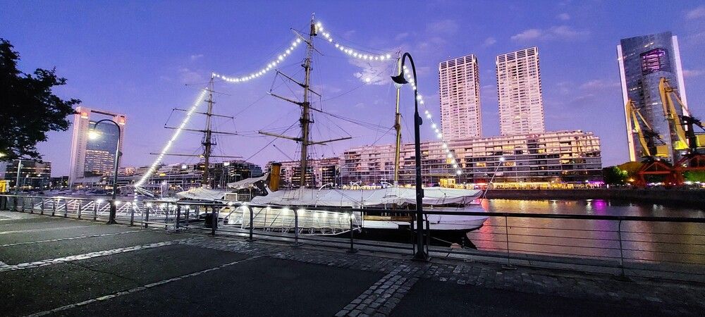 Argentina - Puerto Madero.