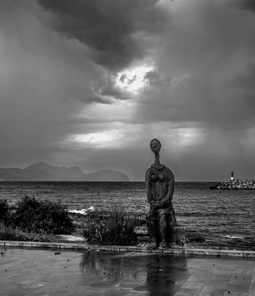 Photograph by Vitalii Kaznin