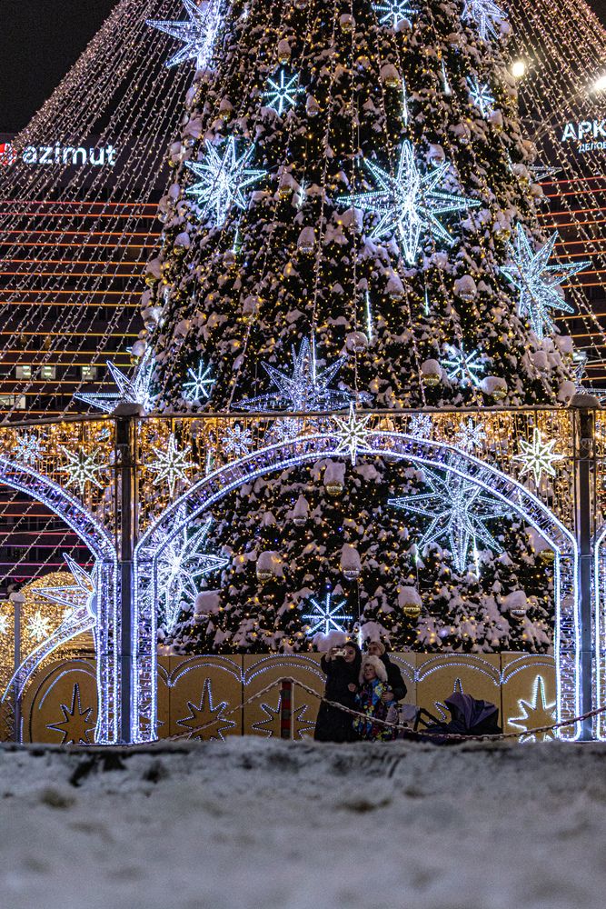 Праздничная ёлка