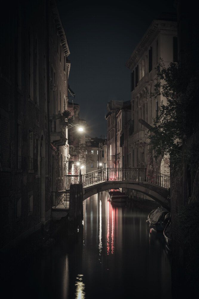 A glimpse of Venice at 3:00 in the morning