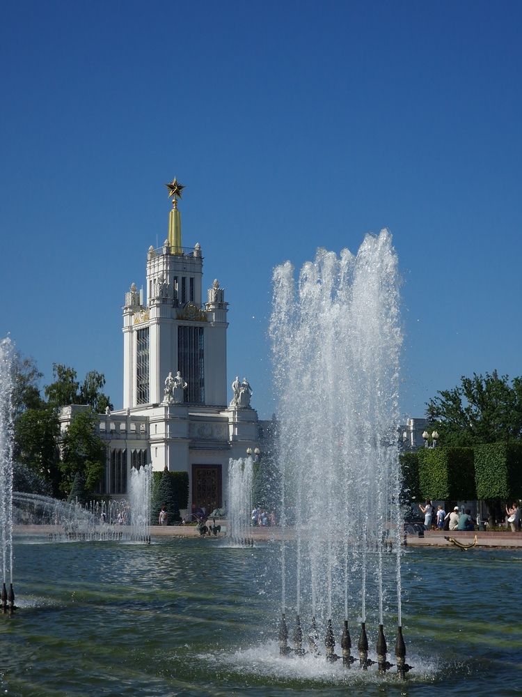 Чистое небо. Мгновение в деталях...