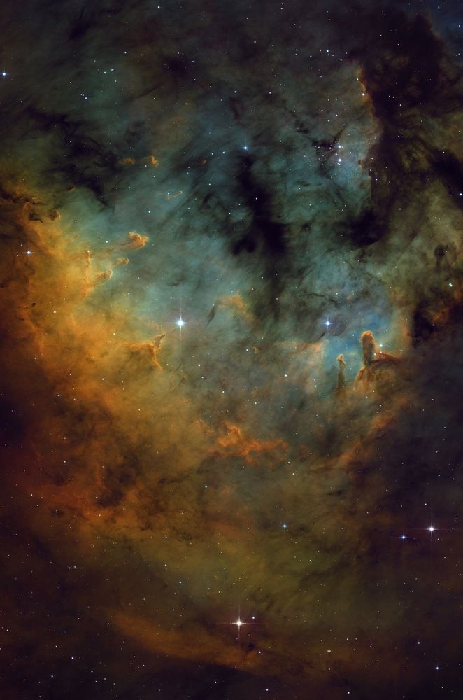 В недрах NGC7822
