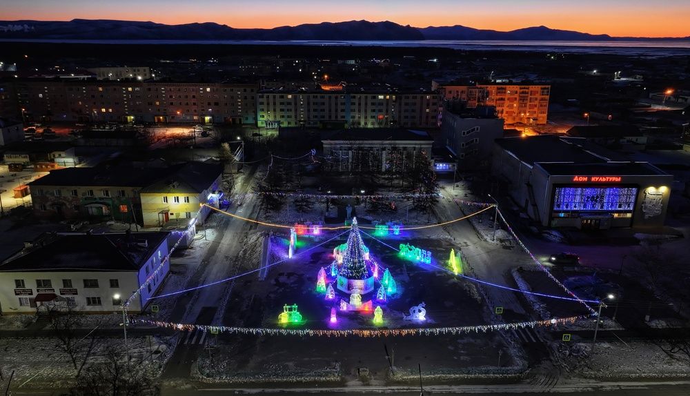 Новогодняя площадь