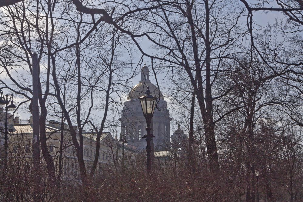 Город на просвет.