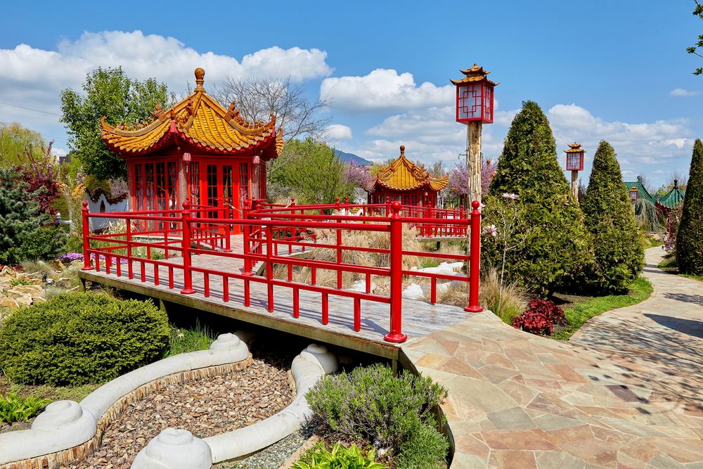 КМВ. Иноземцево. Парк “Зеленый квартал”. Китайский дворик.