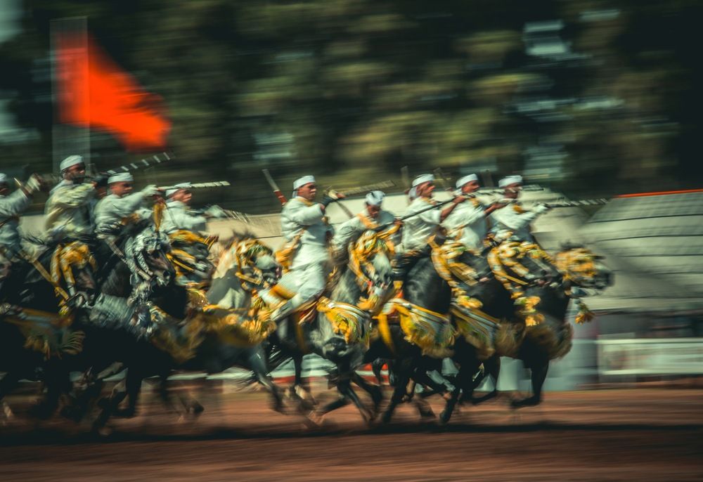 Tborida, Horses in the clouds