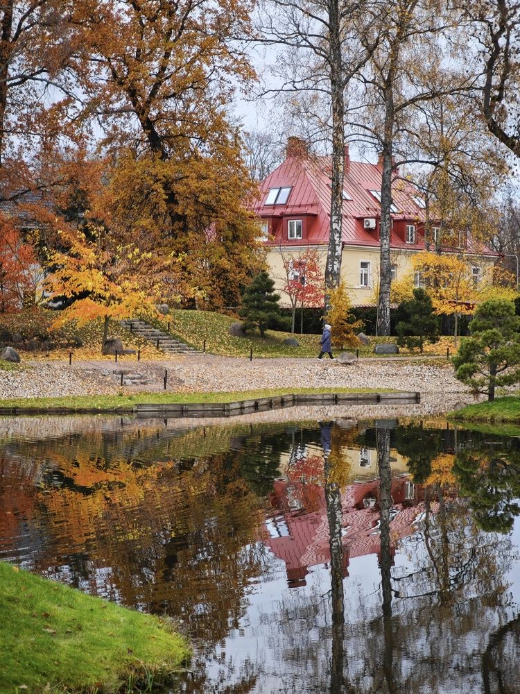 Photograph by Ljubov Trombovetskaja