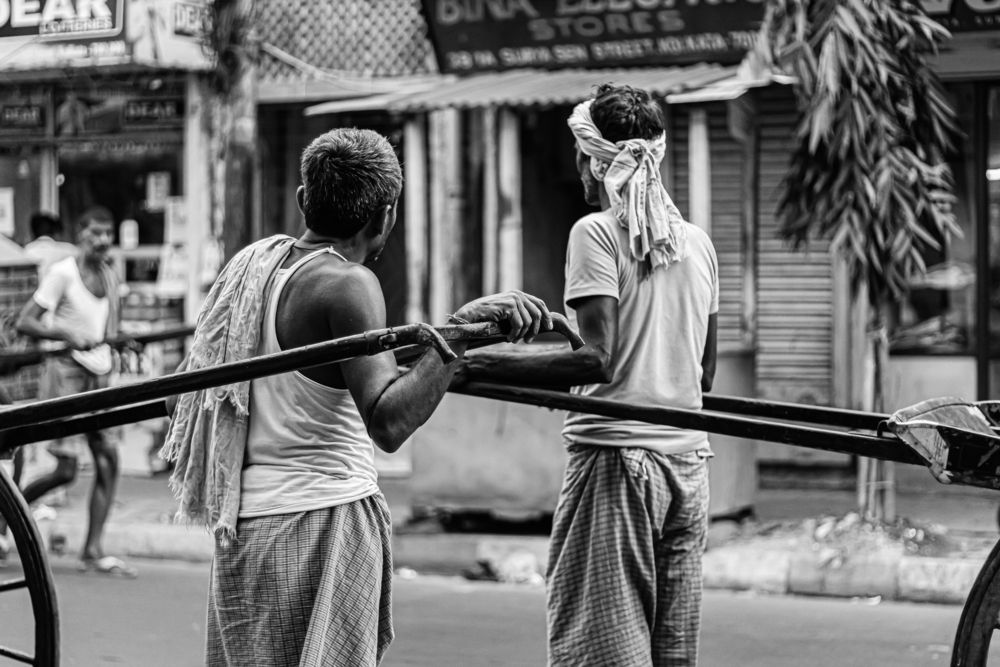 Frames of survival. Stories written on sweat and heat