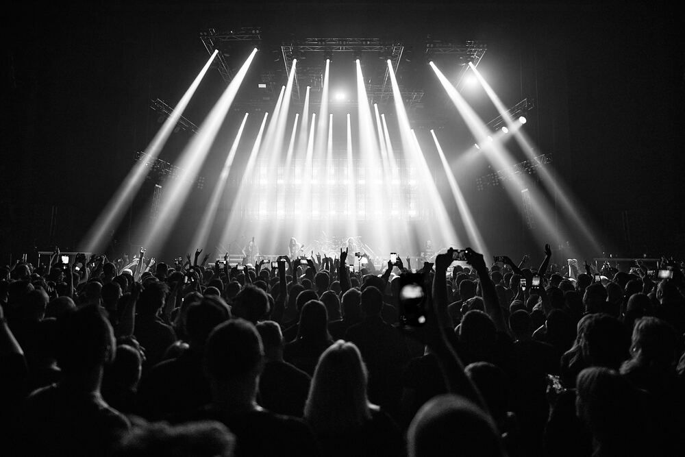 Photograph by Mikhail Khmelevskiy
