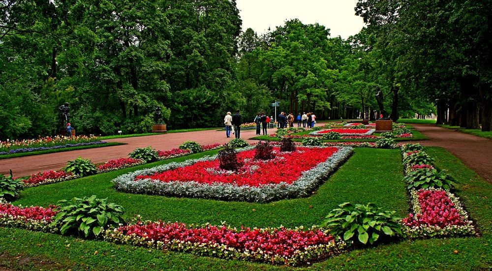 Главная аллея.