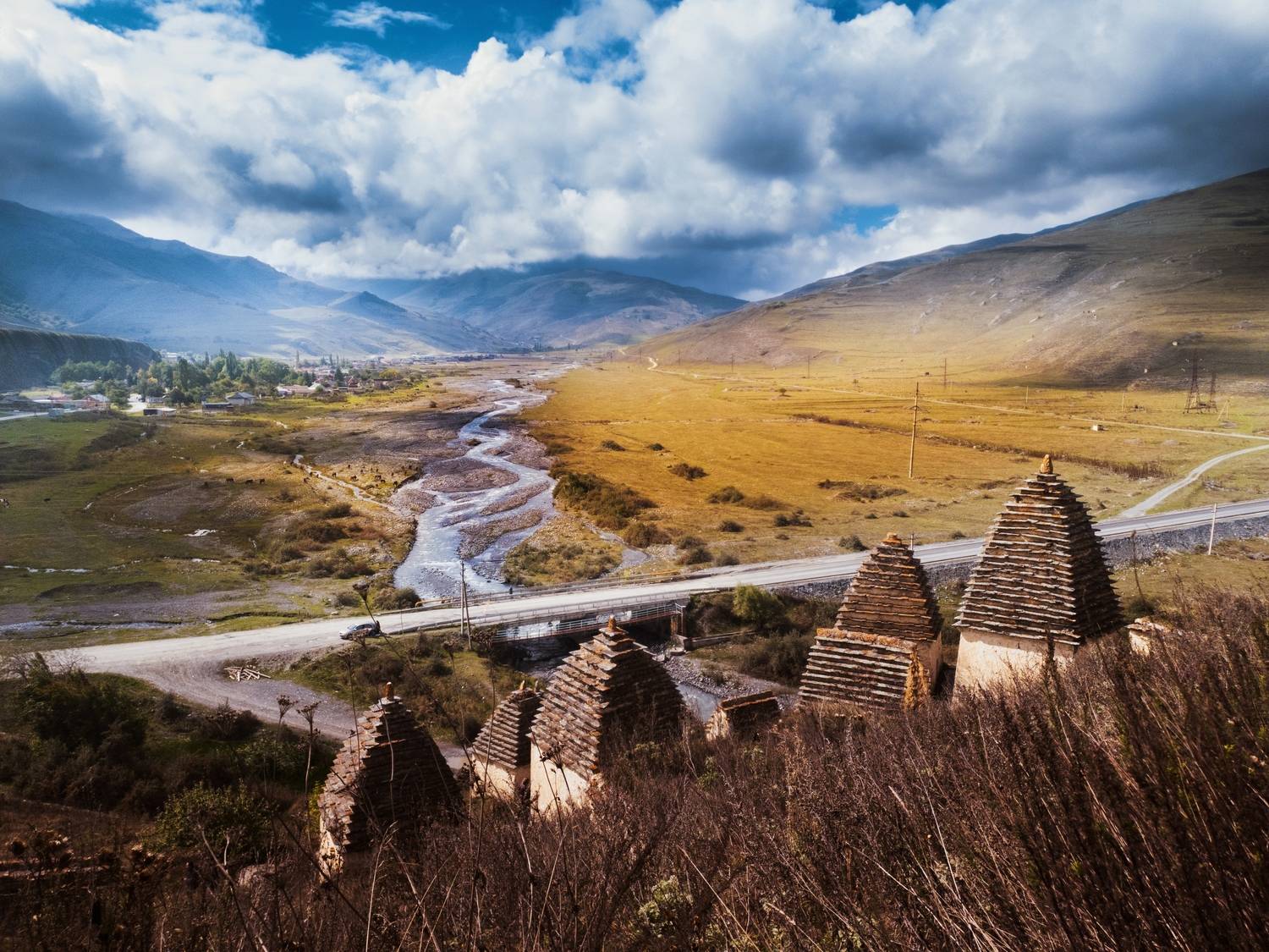 Даргавс в долине