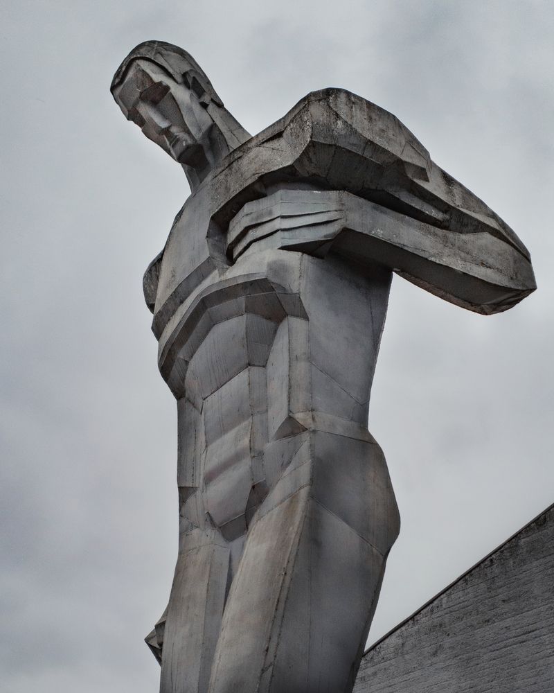 Памятник комсомольцам Кабардино-Балкарии
