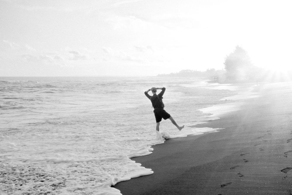 Waves at the foot