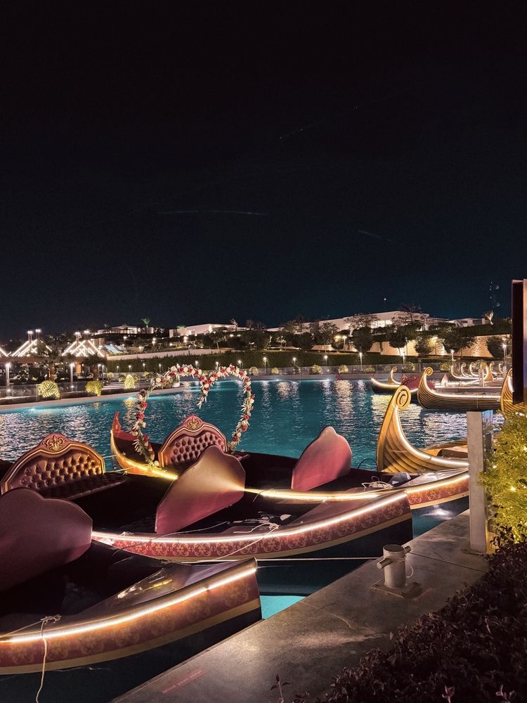 Photograph by Anna Avetisyan