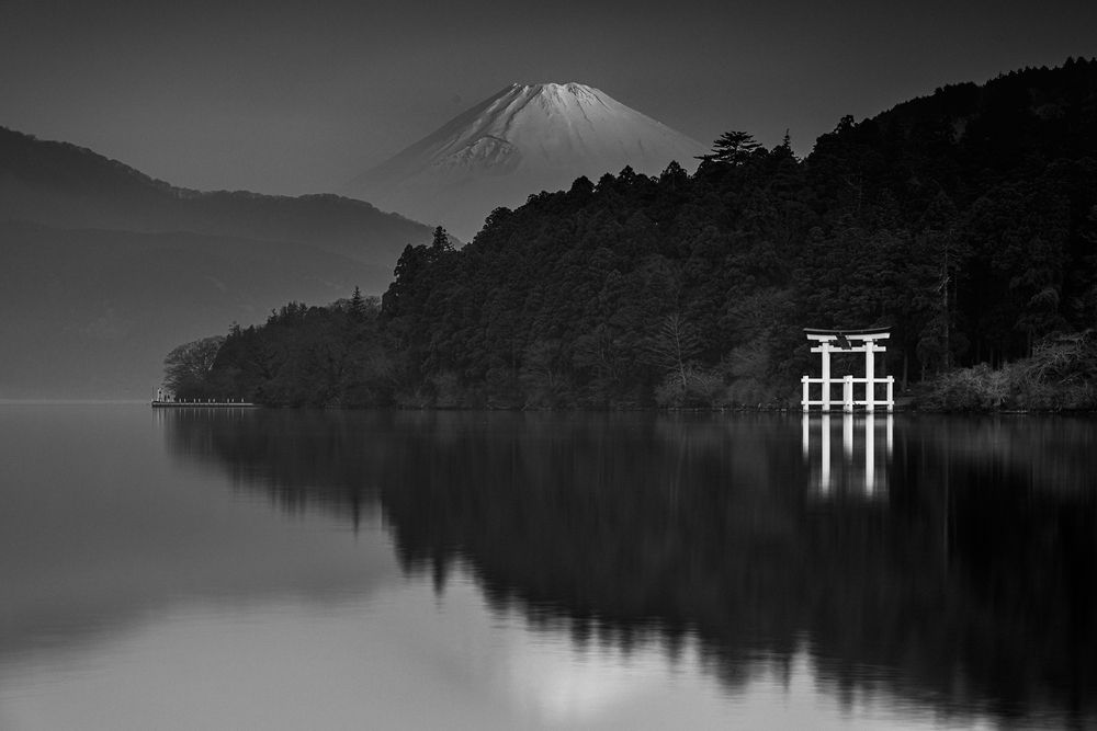 SilverChrome: Fuji and Torii