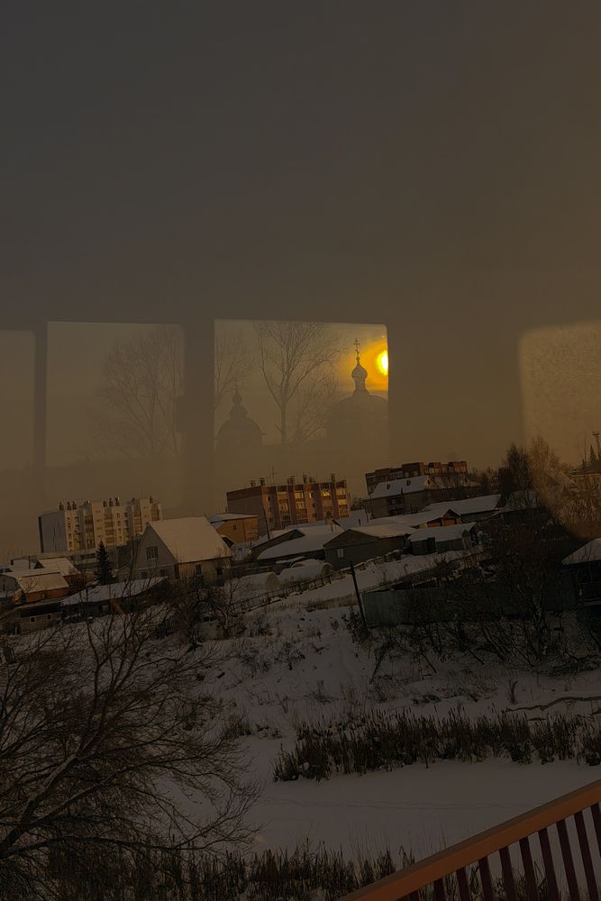 Под сенью храма Божьего
