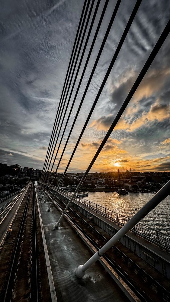 Фотография автора Андрей Груцинов