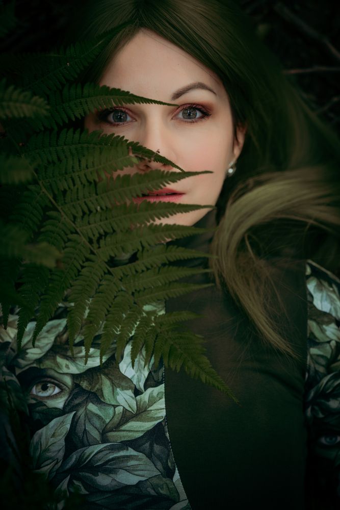 forest fairy gaze