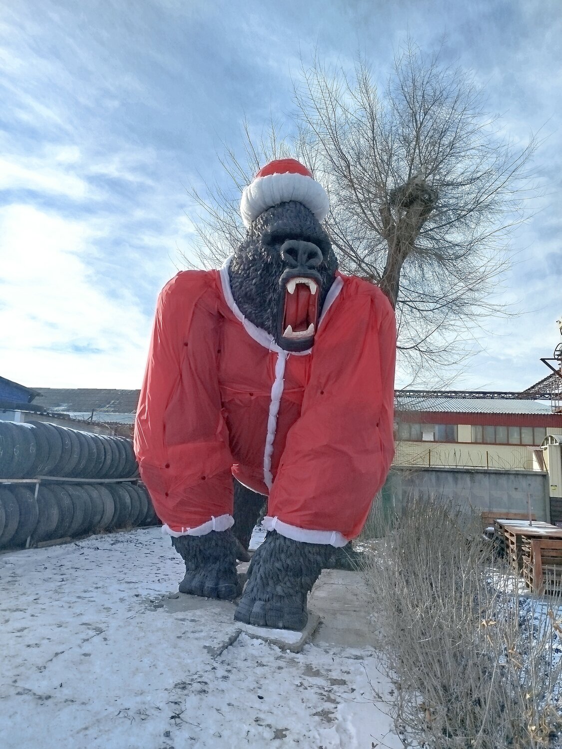 Кинг Конг новогодний
