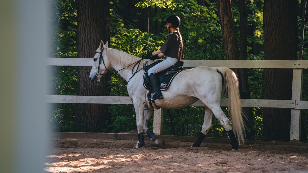 Photograph by Anton Kotlovskii