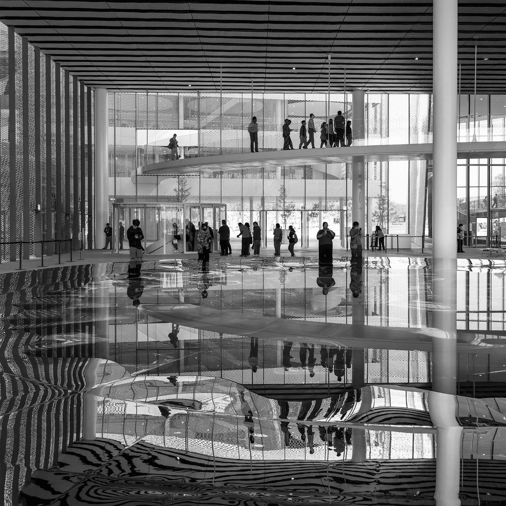 Parallel World: The Fluid Architecture of SANAA
