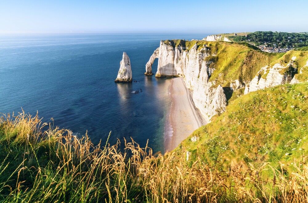 Etretat at the edge of light