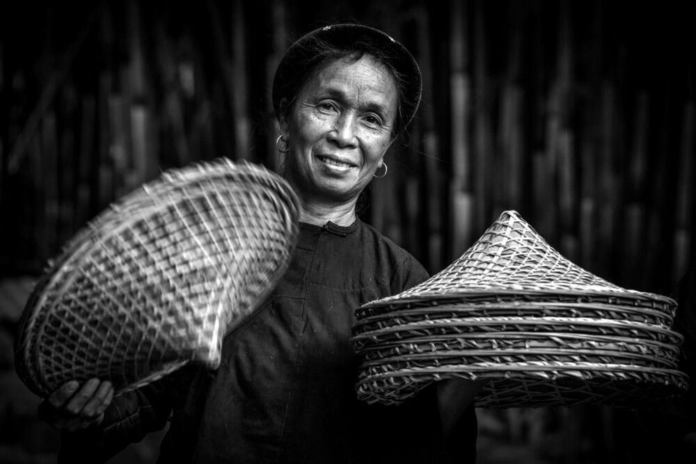 Nung ethnic group\'s hat