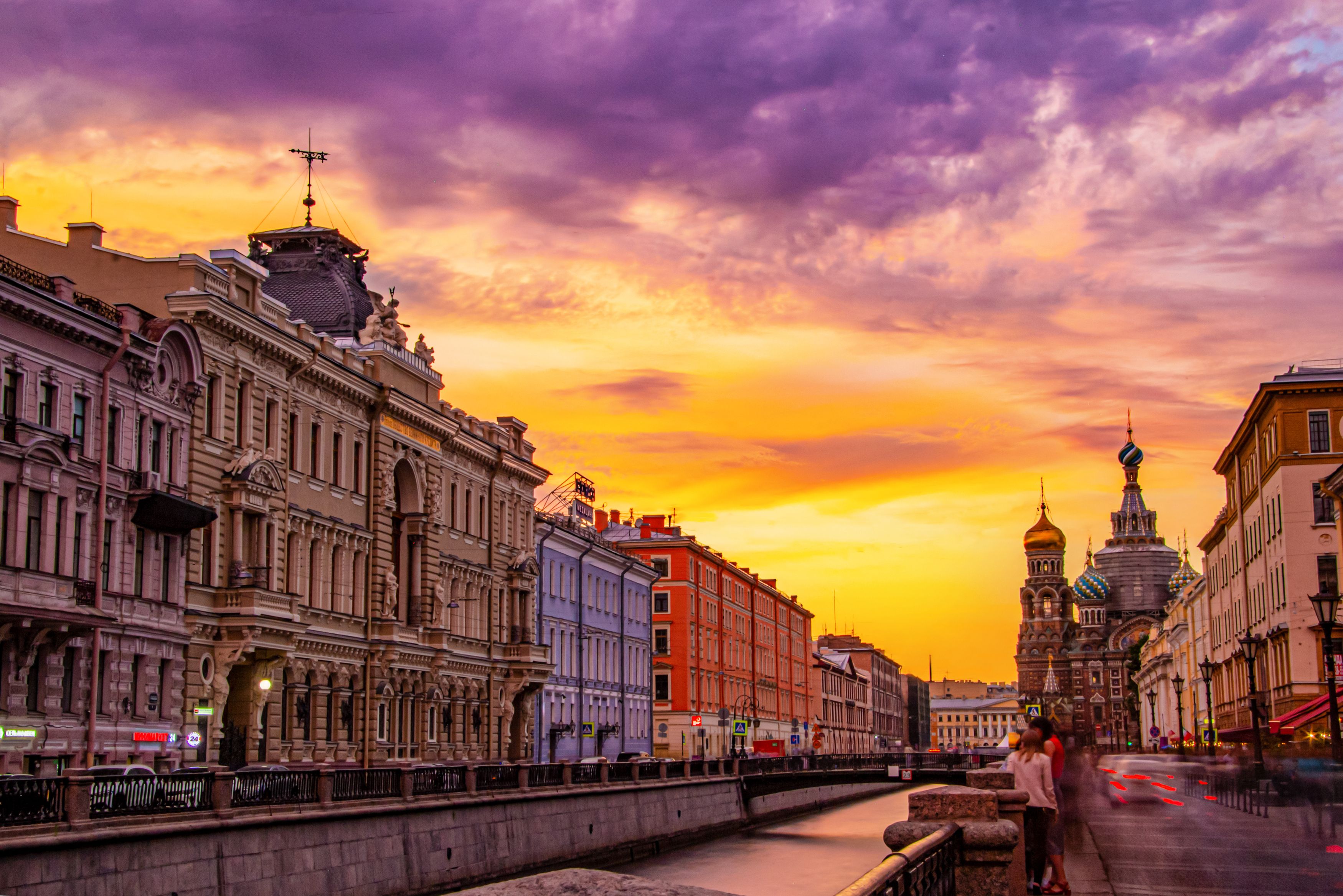 Photograph by Anton Hantov